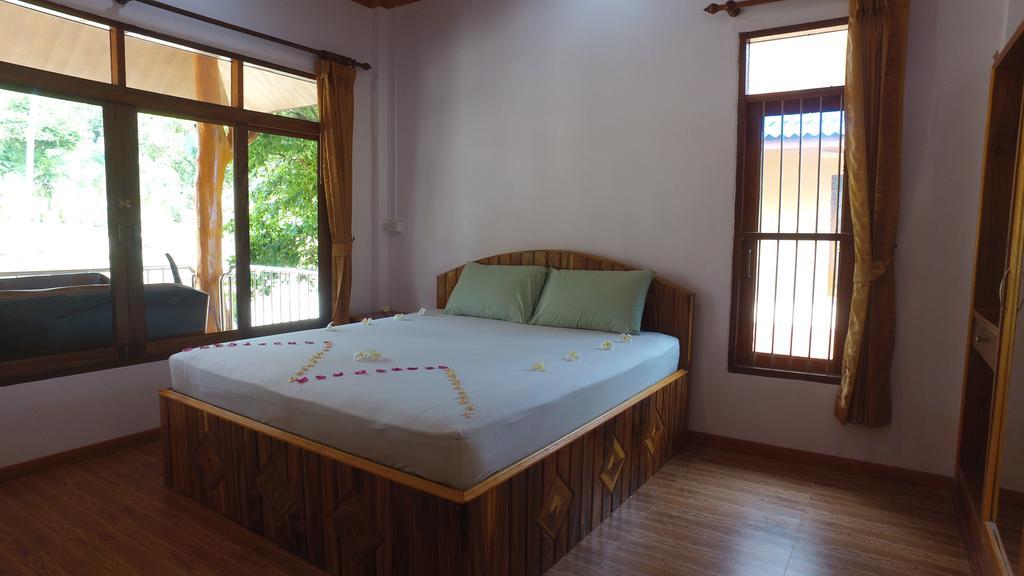 Bor Hin Resort Baan Tai Buitenkant foto